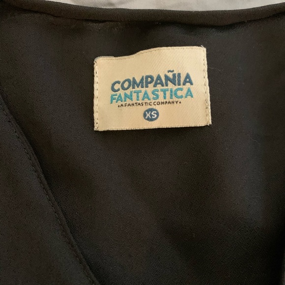 Black tshirt - Picture 3 of 4